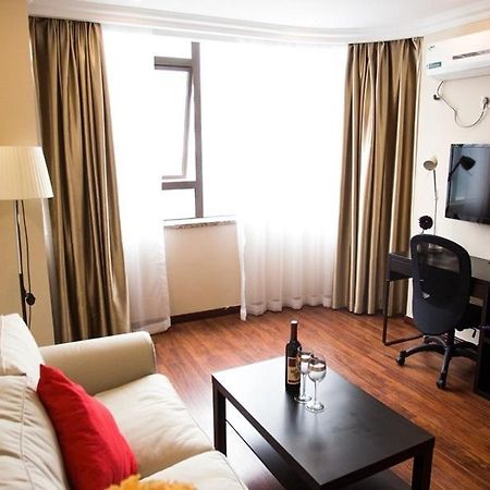 Greentree Inn Anhui Wuhu Zhongshan Road Pedestrian Street Express Hotel Екстер'єр фото