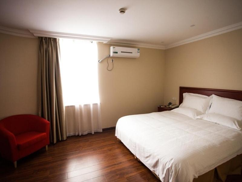 Greentree Inn Anhui Wuhu Zhongshan Road Pedestrian Street Express Hotel Екстер'єр фото