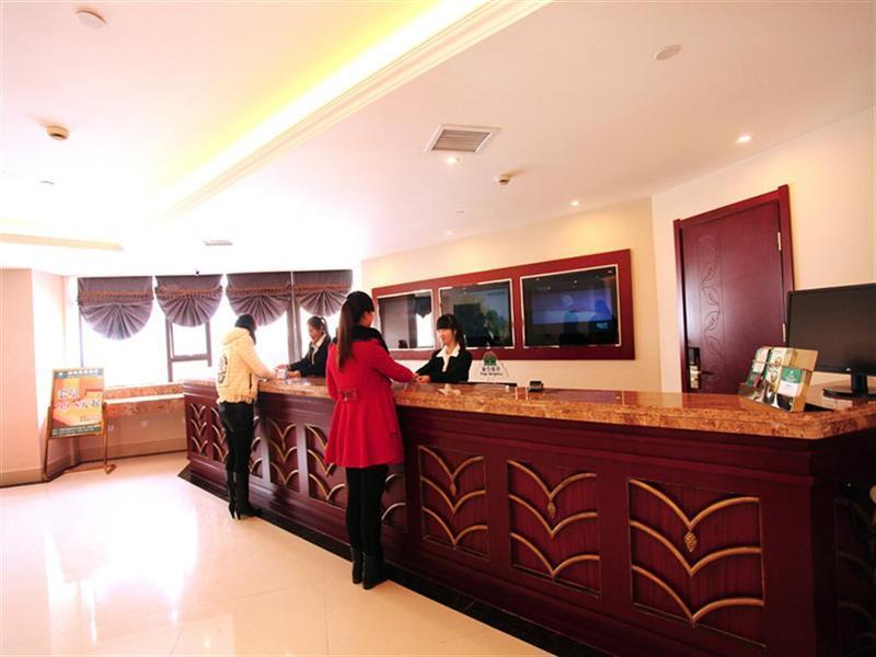 Greentree Inn Anhui Wuhu Zhongshan Road Pedestrian Street Express Hotel Екстер'єр фото