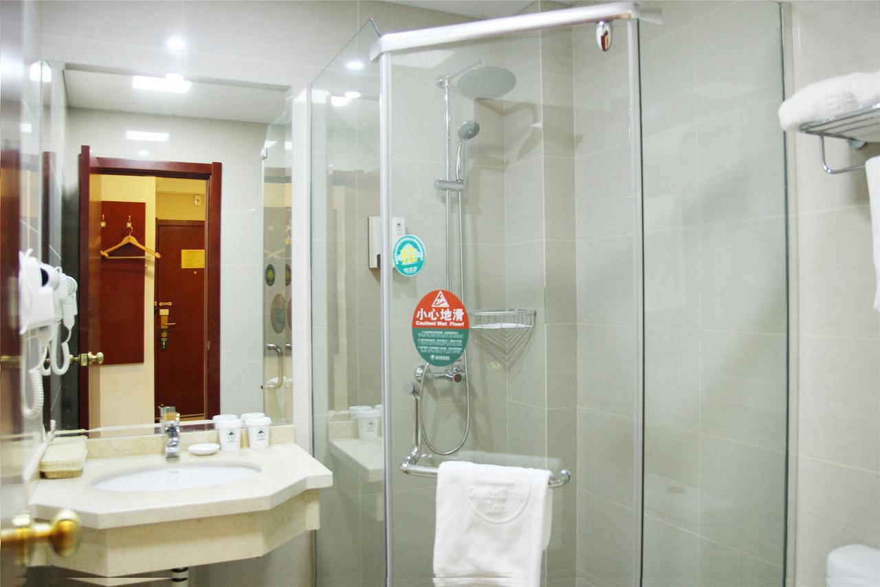 Greentree Inn Anhui Wuhu Zhongshan Road Pedestrian Street Express Hotel Екстер'єр фото