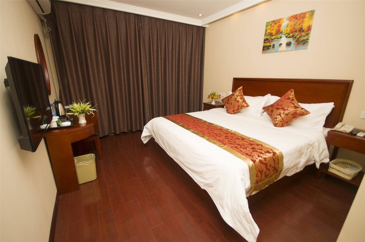 Greentree Inn Anhui Wuhu Zhongshan Road Pedestrian Street Express Hotel Екстер'єр фото