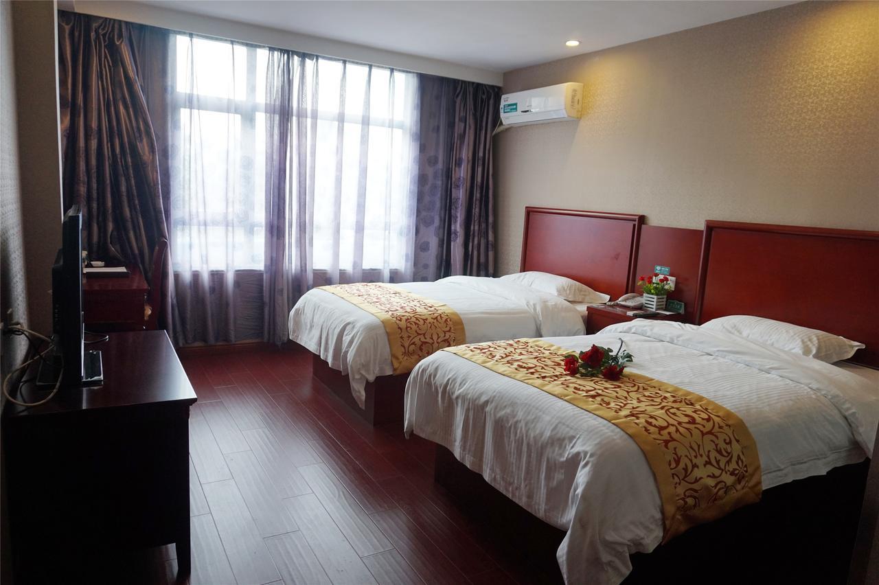 Greentree Inn Anhui Wuhu Zhongshan Road Pedestrian Street Express Hotel Екстер'єр фото