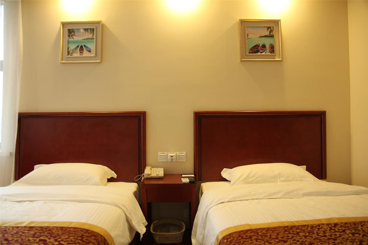 Greentree Inn Anhui Wuhu Zhongshan Road Pedestrian Street Express Hotel Екстер'єр фото